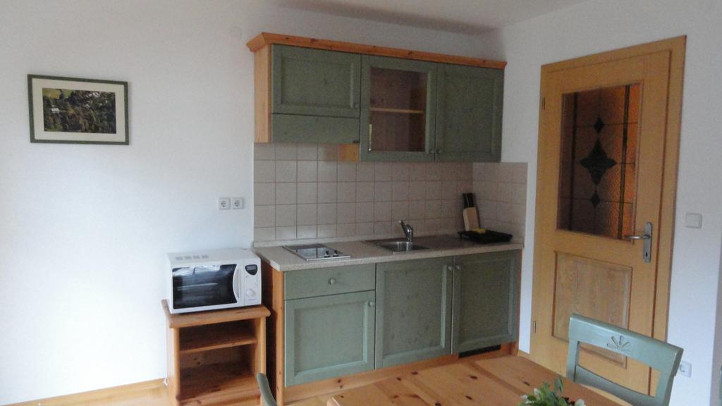 Farm Stay Dolinar Krainer Bohinjska Bela Bilik gambar